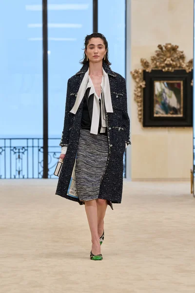 Look 65